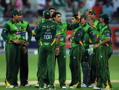 পাক বিশ্বকাপ স্কোয়াডে হাফিজ ও সোহাইল খান, বাদ ফাওয়াদ